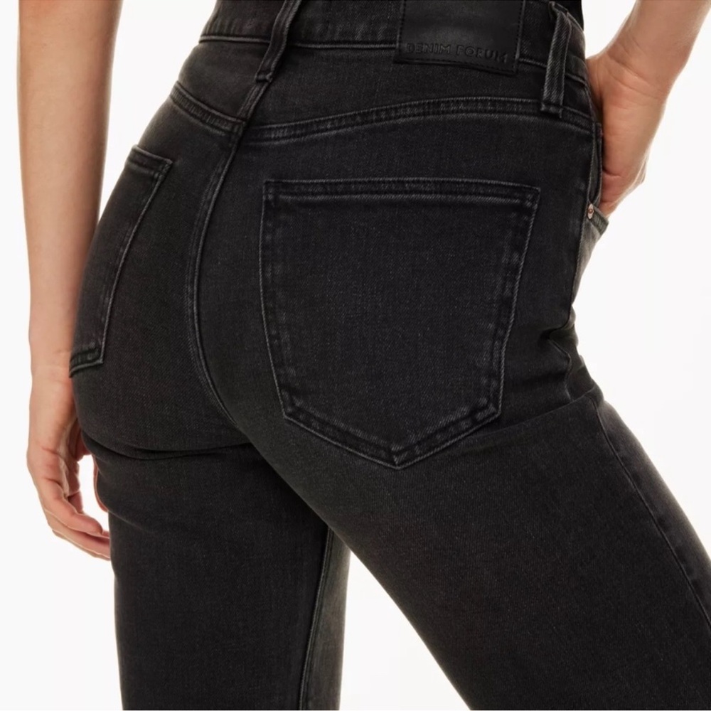 Aritzia - Denim Forum - The High Rise Arlo Straight & Loose